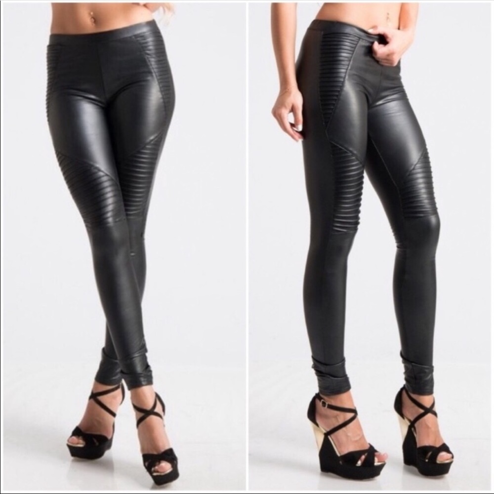 NEW! ❗️LAST ONE❗️VEGAN LEATHER MOTO LEGGINGS - Picture 2 of 3
